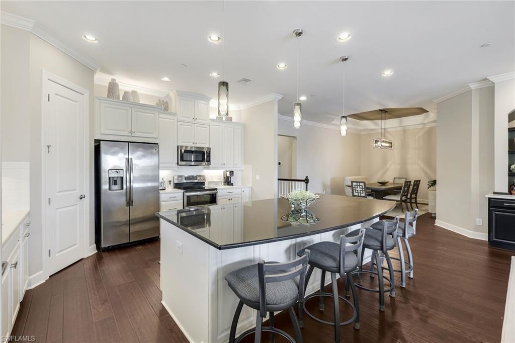 9684 Montelanico Loop, Unit 204 Naples, FL 34119 - Photo 15 of 47