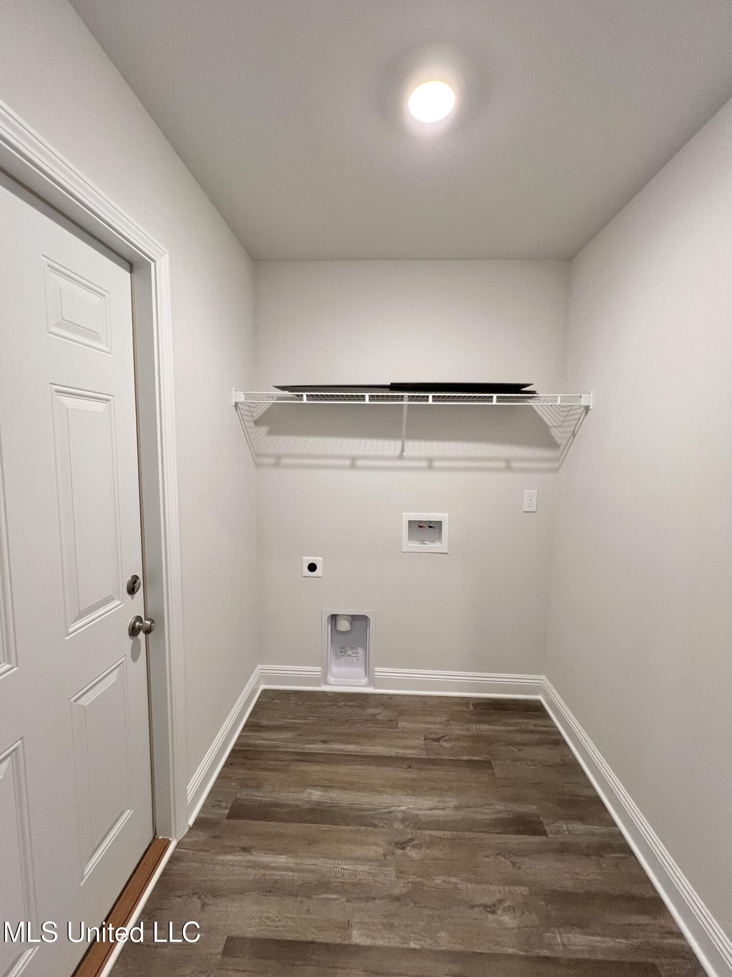15740 Rachael Drive Gulfport, MS 39503 - Photo 21 of 29 LAUNDRY ROOM