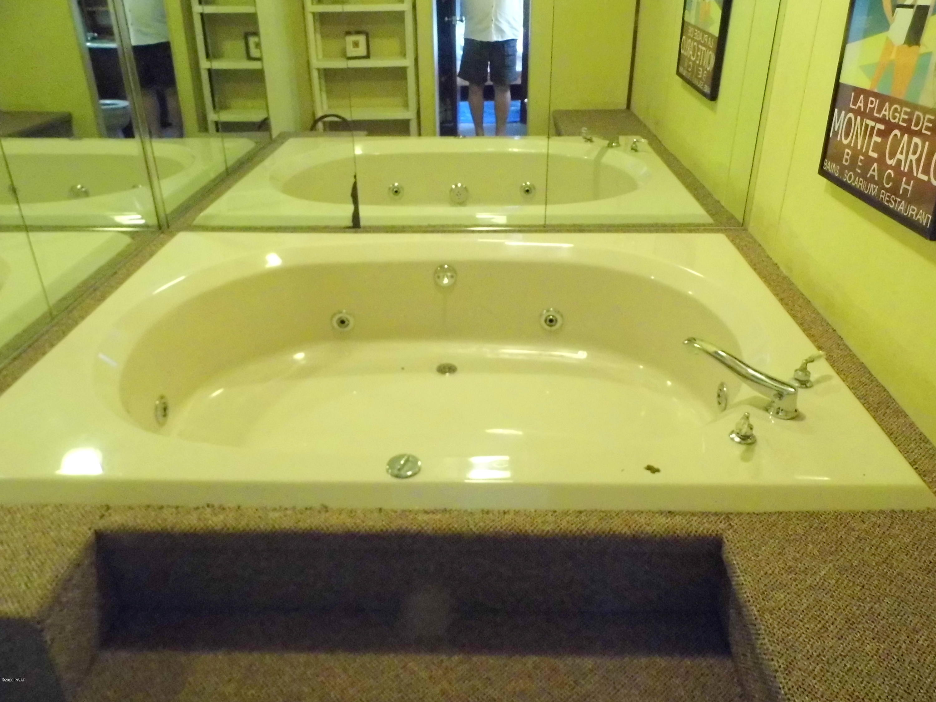 207 Deerfield Road Lake Ariel, PA 18436 - Photo 15 of 17