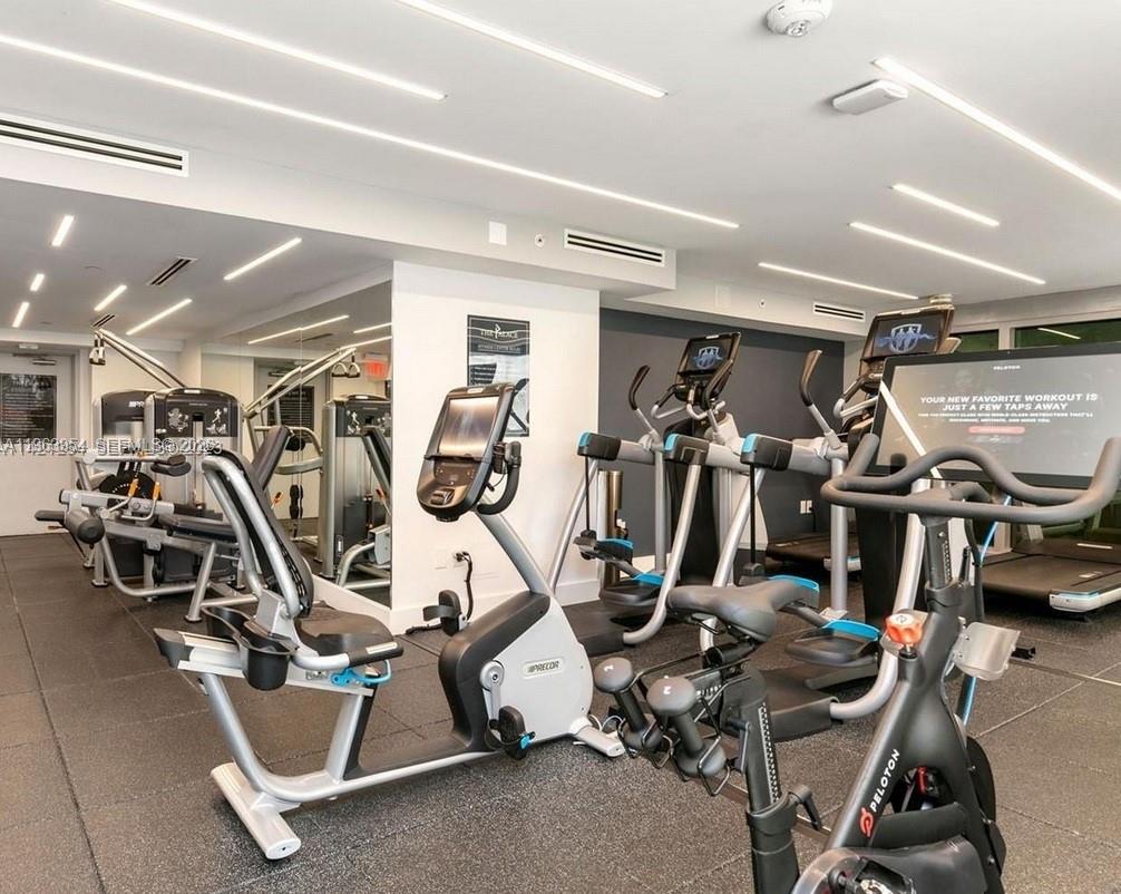 1541 Brickell Avenue, Unit B1504 Miami, FL 33129 - Photo 29 of 31