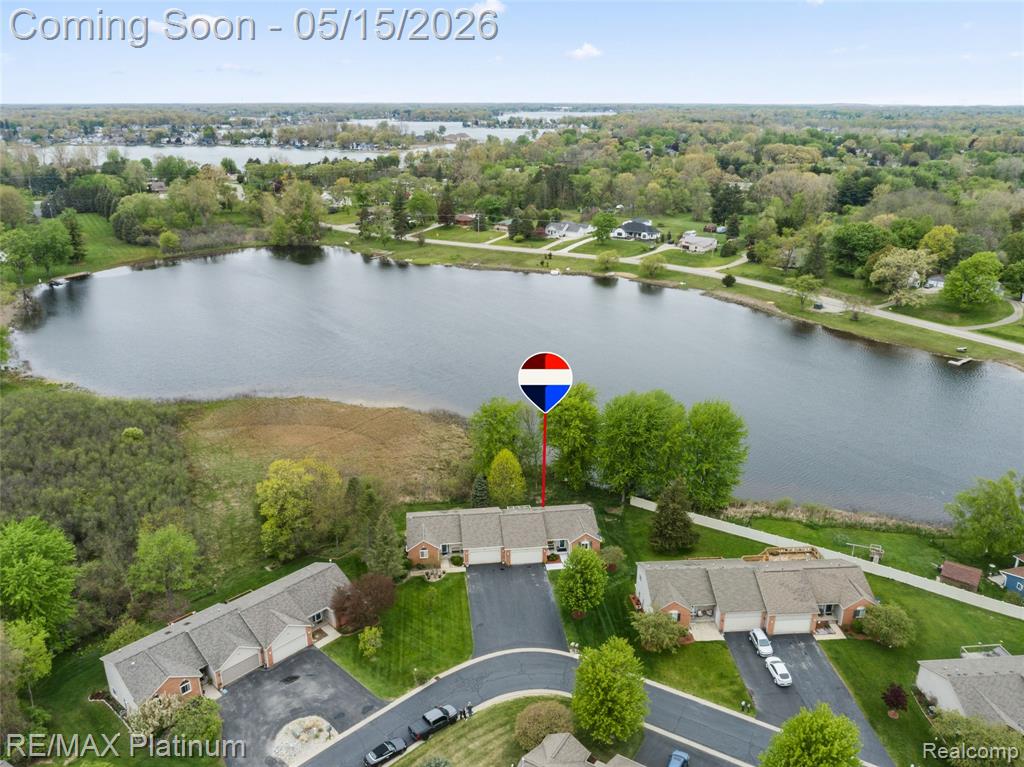 1270 Crystal Pointe Circle Fenton, MI 48430 - Photo 5 of 42