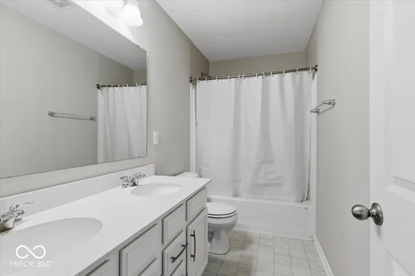 $449,000 | 1276 Sanderling Drive, Greenwood, IN 46143