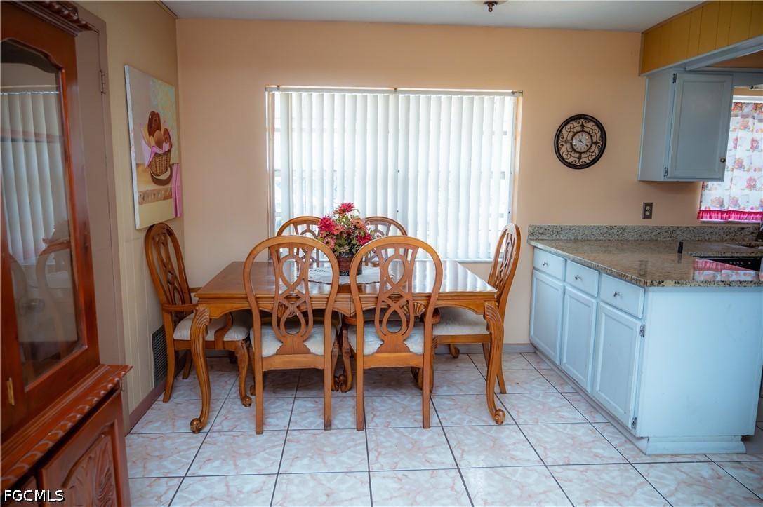 2705 Sheringham Road Orlando, FL 32808 - Photo 9 of 29