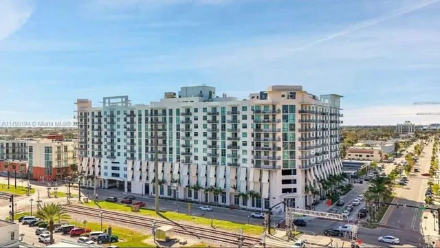 $3,050 | 140 South Dixie Highway, Unit 921, Hollywood, FL 33020