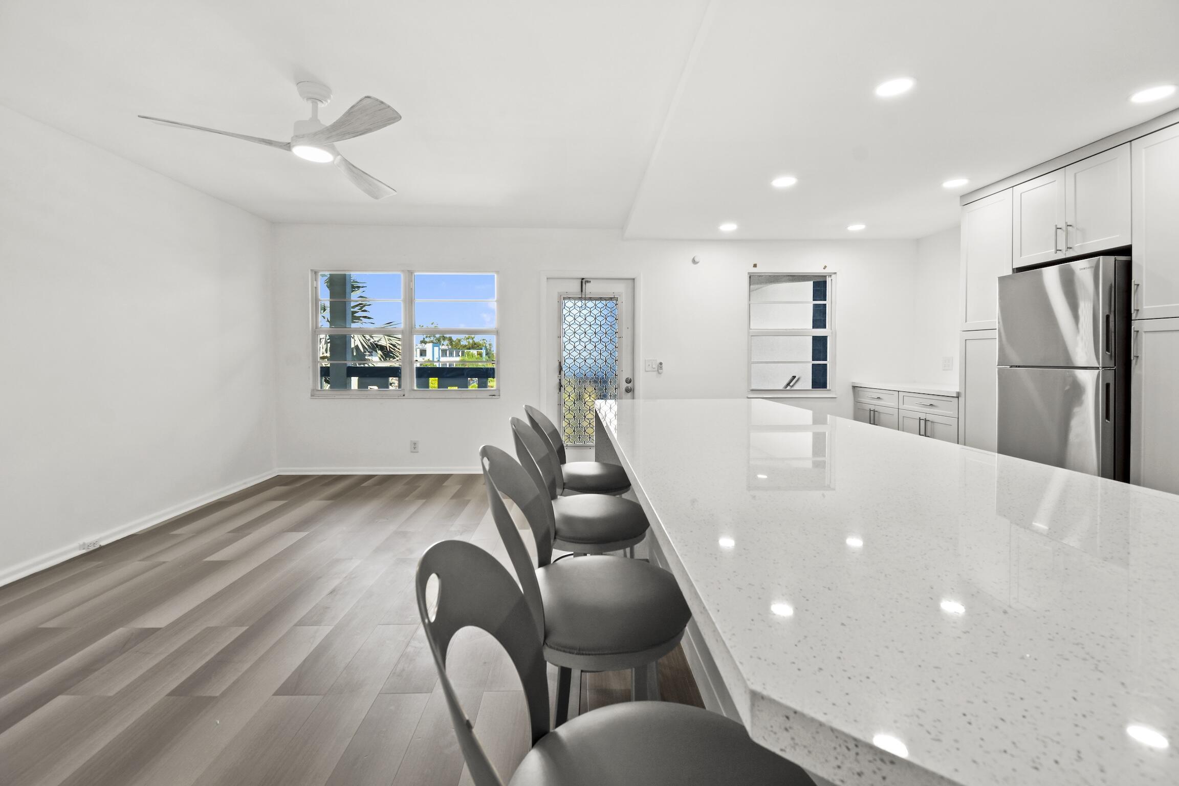 4047 Lincoln C Pic 8
