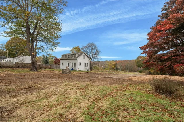 $689,900 | 625 North Main Road, Jamestown, RI 02835