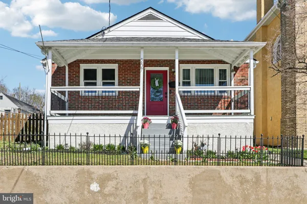 $399,900 | 207 Amelia Street, Mont Clare, PA 19453