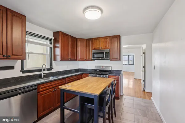 $399,900 | 207 Amelia Street, Mont Clare, PA 19453
