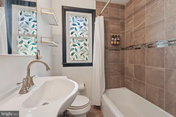 $399,900 | 207 Amelia Street, Mont Clare, PA 19453