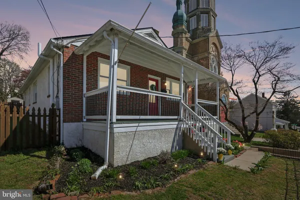 $399,900 | 207 Amelia Street, Mont Clare, PA 19453