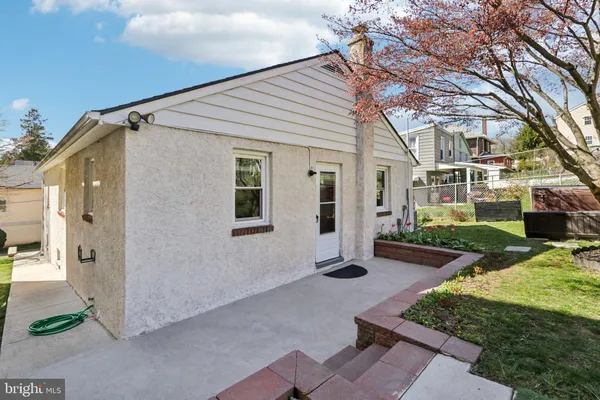 $399,900 | 207 Amelia Street, Mont Clare, PA 19453
