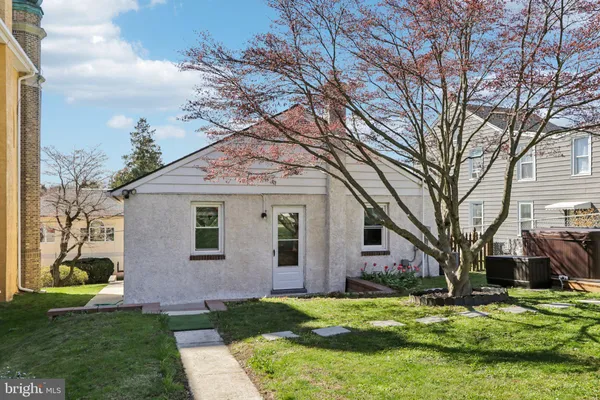 $399,900 | 207 Amelia Street, Mont Clare, PA 19453