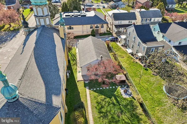$399,900 | 207 Amelia Street, Mont Clare, PA 19453