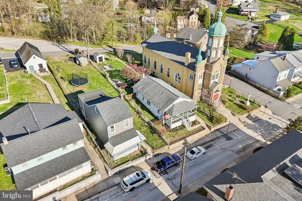 $399,900 | 207 Amelia Street, Mont Clare, PA 19453