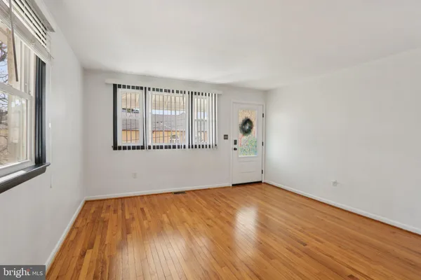 $399,900 | 207 Amelia Street, Mont Clare, PA 19453