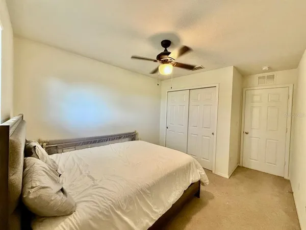 $2,400 | 9044 Aspen Hollow Place, Unit 9044, Riverview, FL 33578