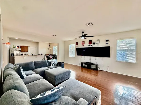 $2,400 | 9044 Aspen Hollow Place, Unit 9044, Riverview, FL 33578