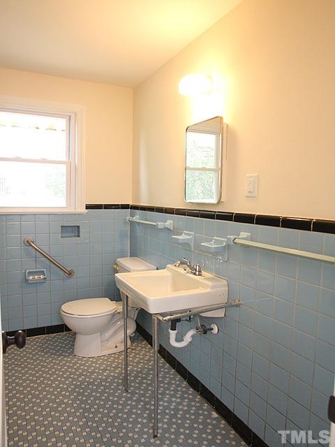 110 Lincoln Court Raleigh, NC 27610 - Photo 14 of 25 Gallery Image 14