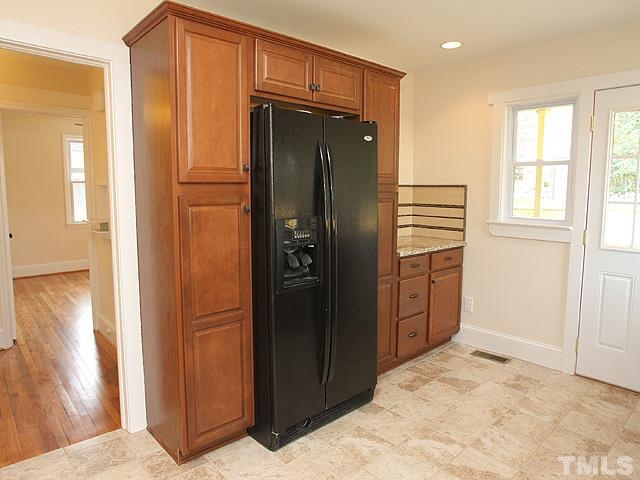 110 Lincoln Court Raleigh, NC 27610 - Photo 10 of 25 Gallery Image 10