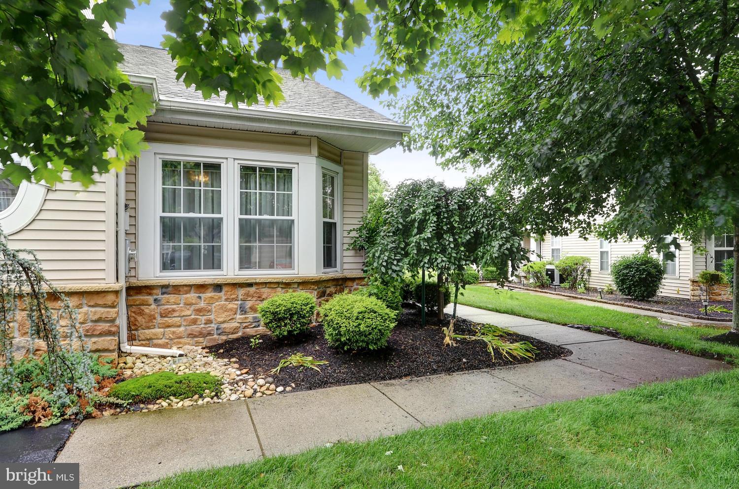 32 Pizzullo Road Hamilton, NJ 08690 - Photo 2 of 30 Walkway