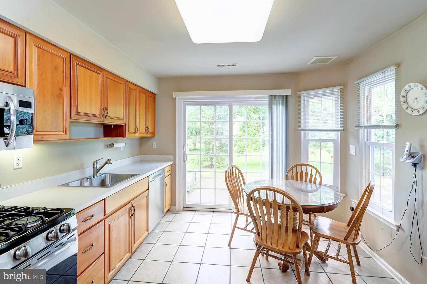 32 Pizzullo Road Hamilton, NJ 08690 - Photo 13 of 30 Kitchen