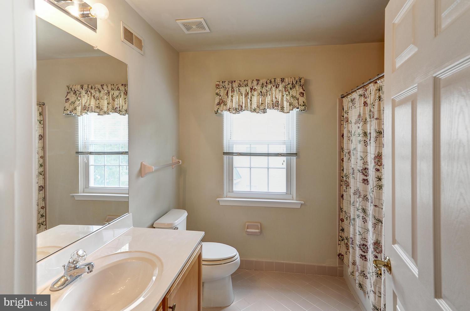 32 Pizzullo Road Hamilton, NJ 08690 - Photo 23 of 30 Upper Bath