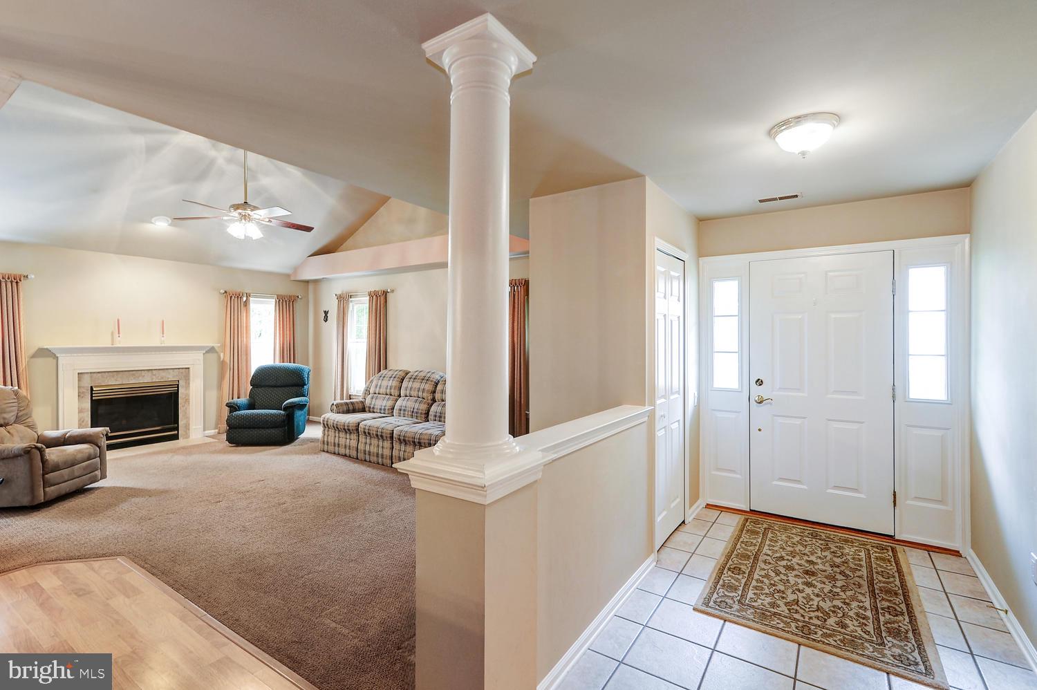 32 Pizzullo Road Hamilton, NJ 08690 - Photo 5 of 30 Formal Foyer