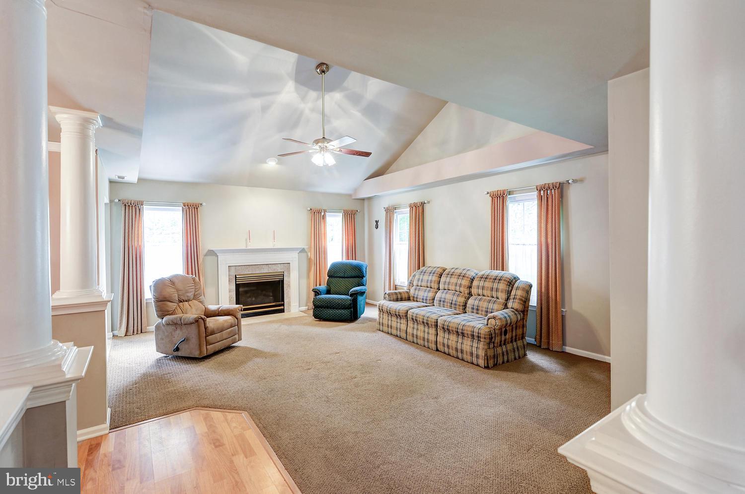 32 Pizzullo Road Hamilton, NJ 08690 - Photo 6 of 30 Living Room