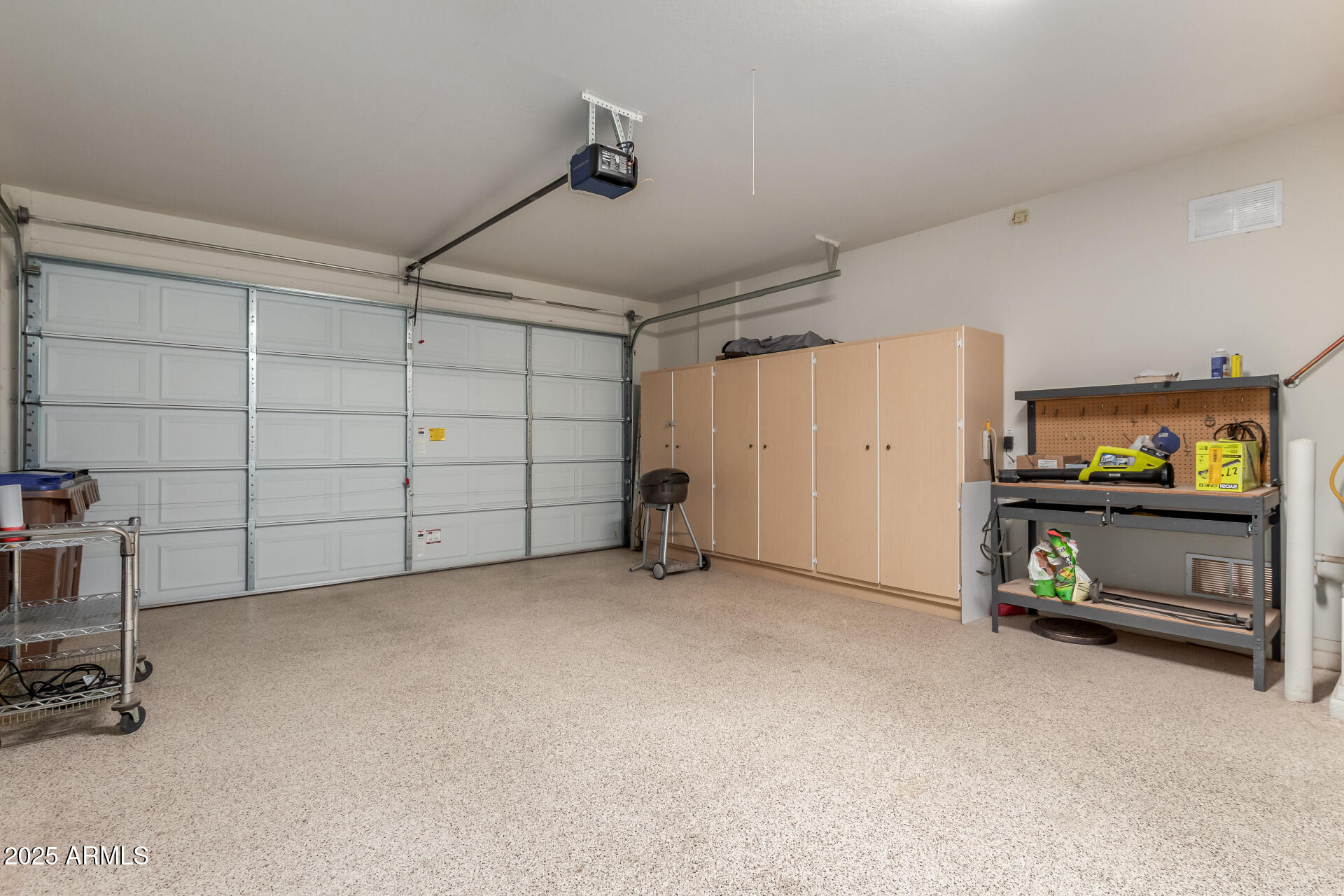 6573 West Mockingbird Way Florence, AZ 85132 - Photo 19 of 36 a view of a garage room