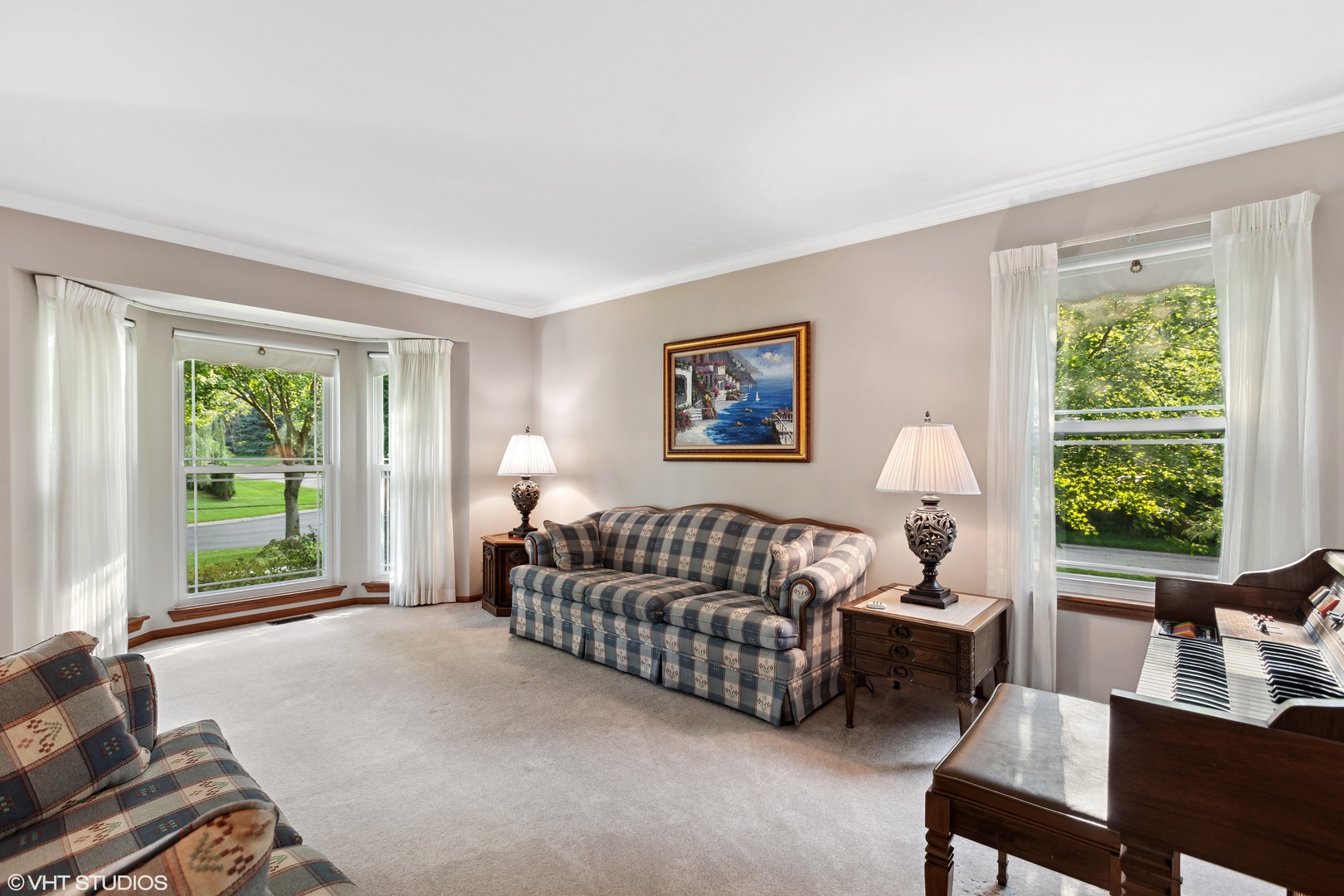 966 Ridgewood Drive Cary, IL 60013 - Photo 3 of 31 a living room with furniture and a large window