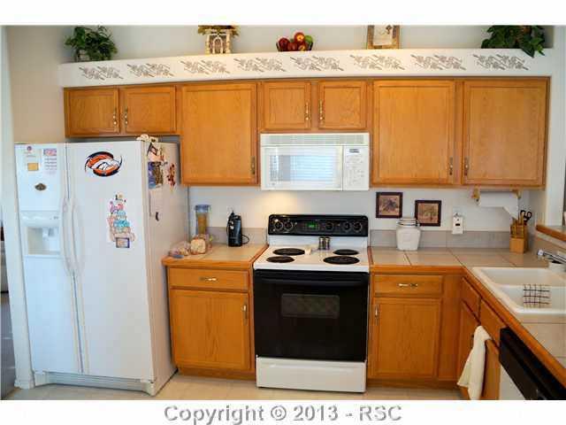 5315 Rondo Way Colorado Springs, CO 80911 - Photo 3 of 23