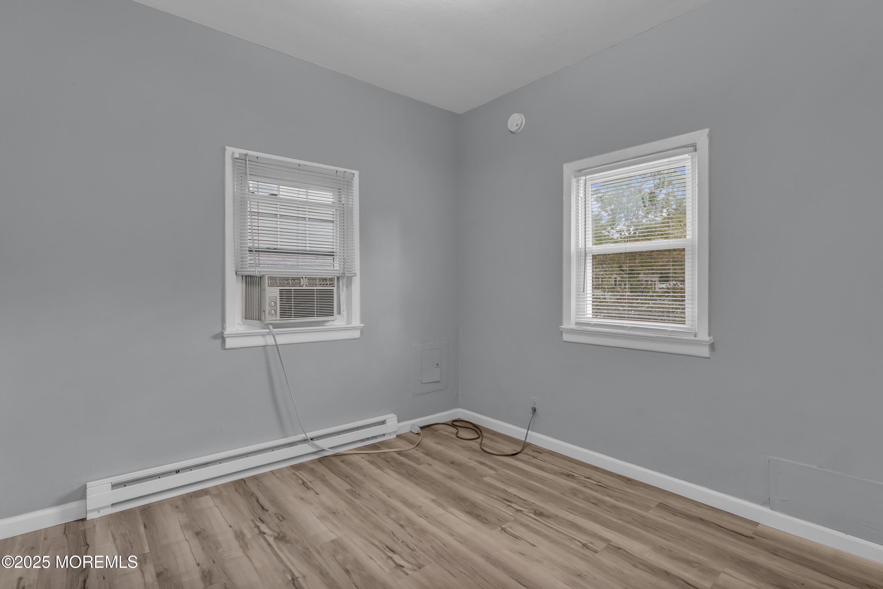 177 Creek Road Keansburg, NJ 07734 - Photo 30 of 32 Bedrm 1 first level