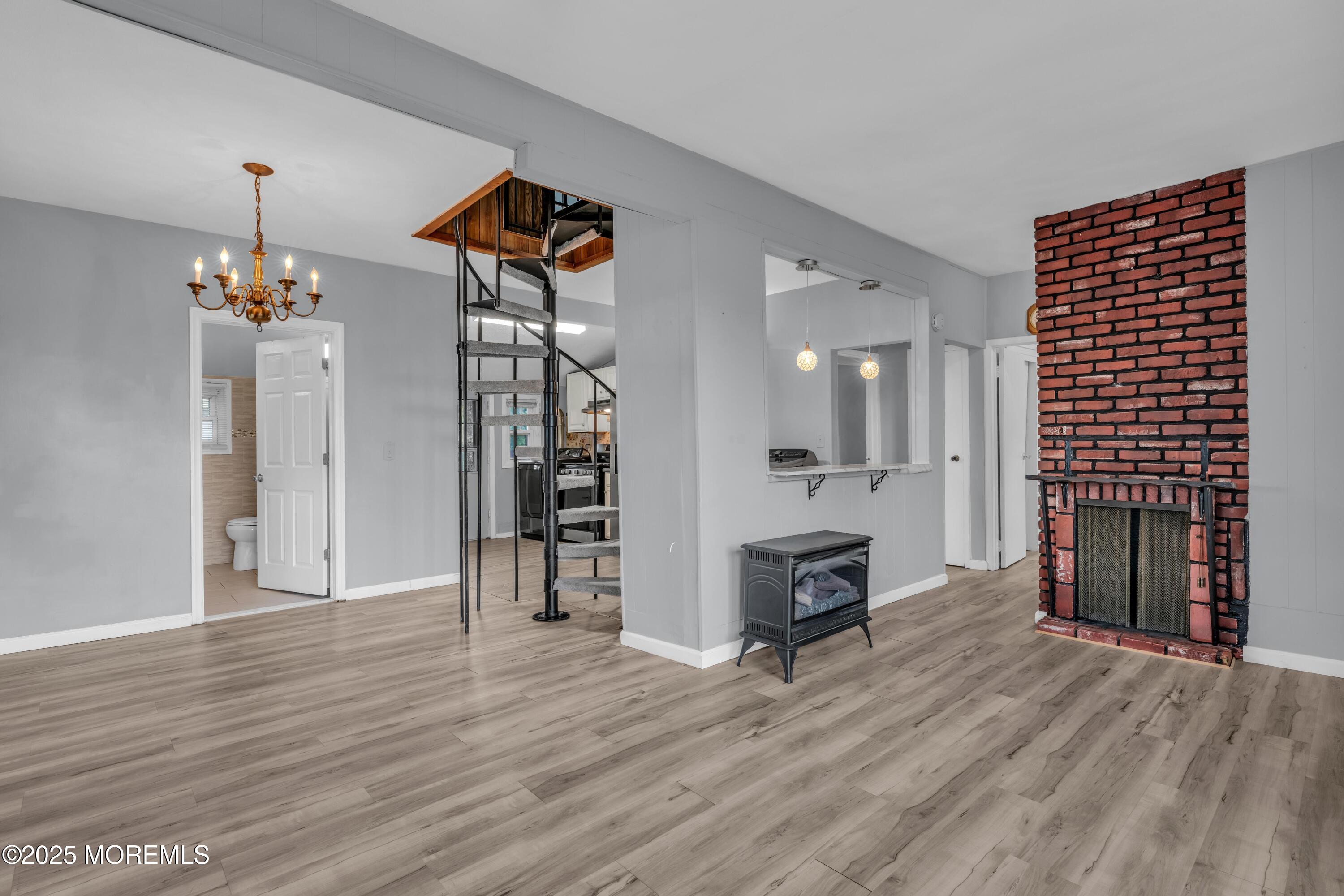 177 Creek Road Keansburg, NJ 07734 - Photo 6 of 32 LivingRm & Dinning Area