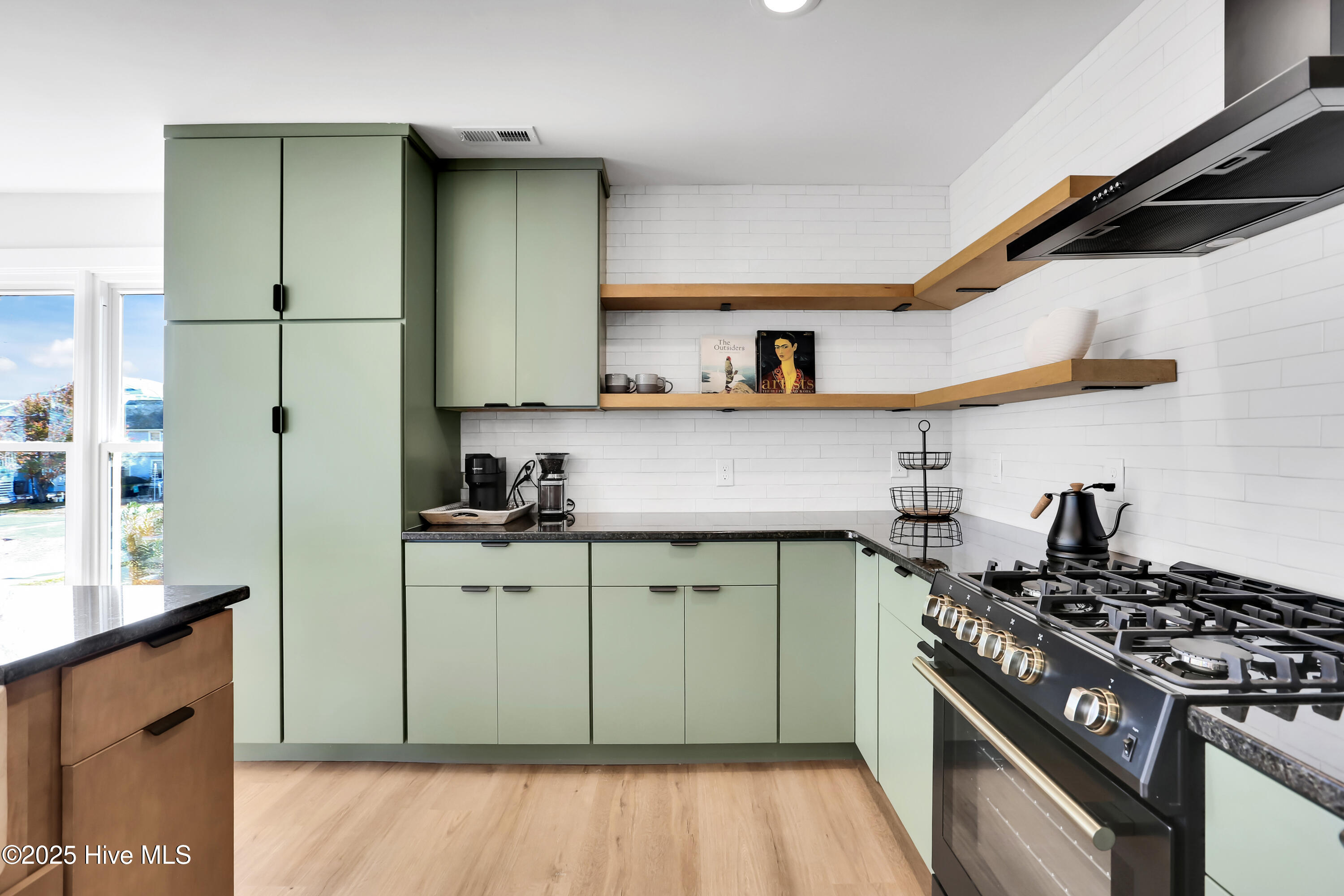 917 Riptide Lane Carolina Beach, NC 28428 - Photo 21 of 57 917RiptideLane-18