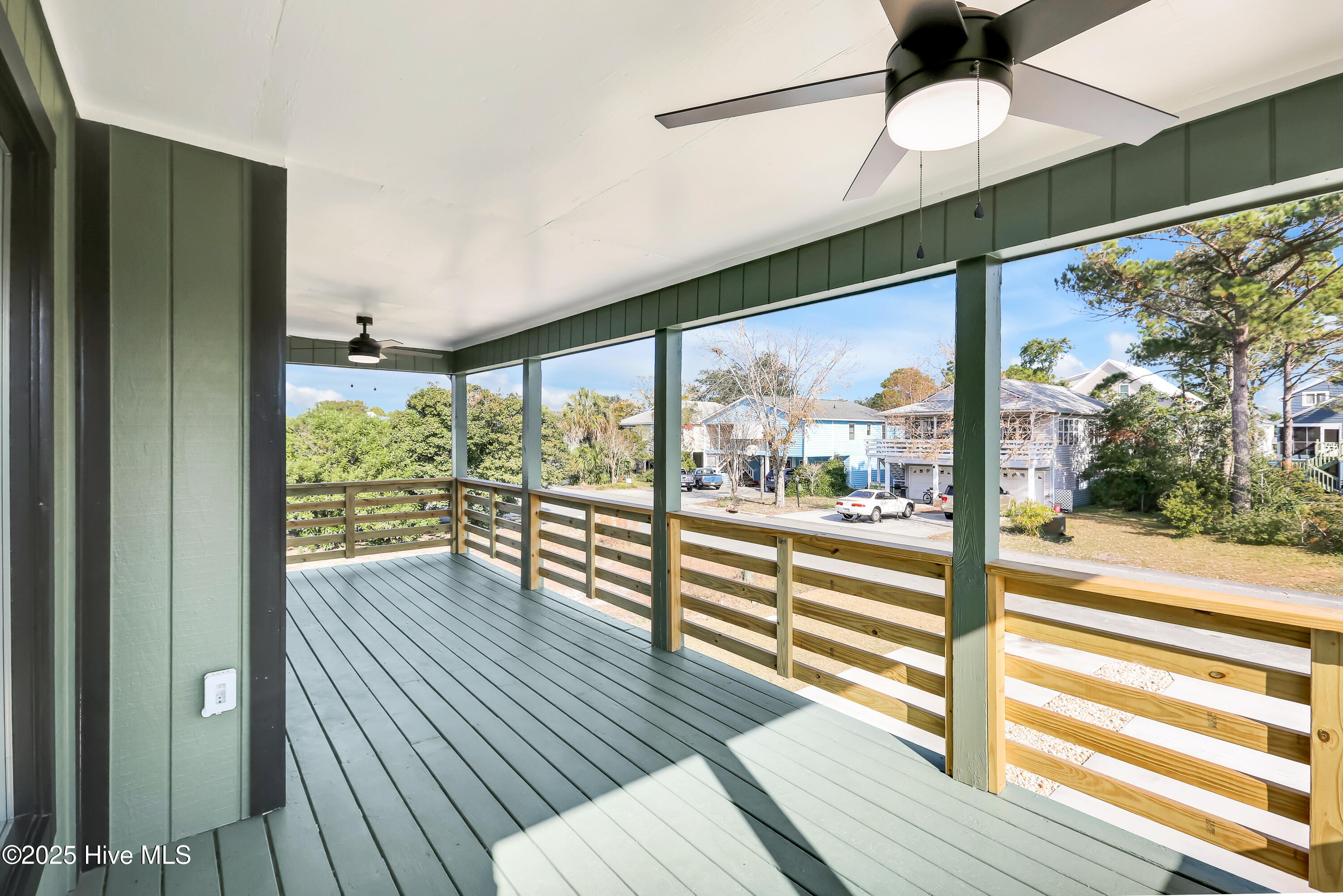 917 Riptide Lane Carolina Beach, NC 28428 - Photo 25 of 57 917RiptideLane-22