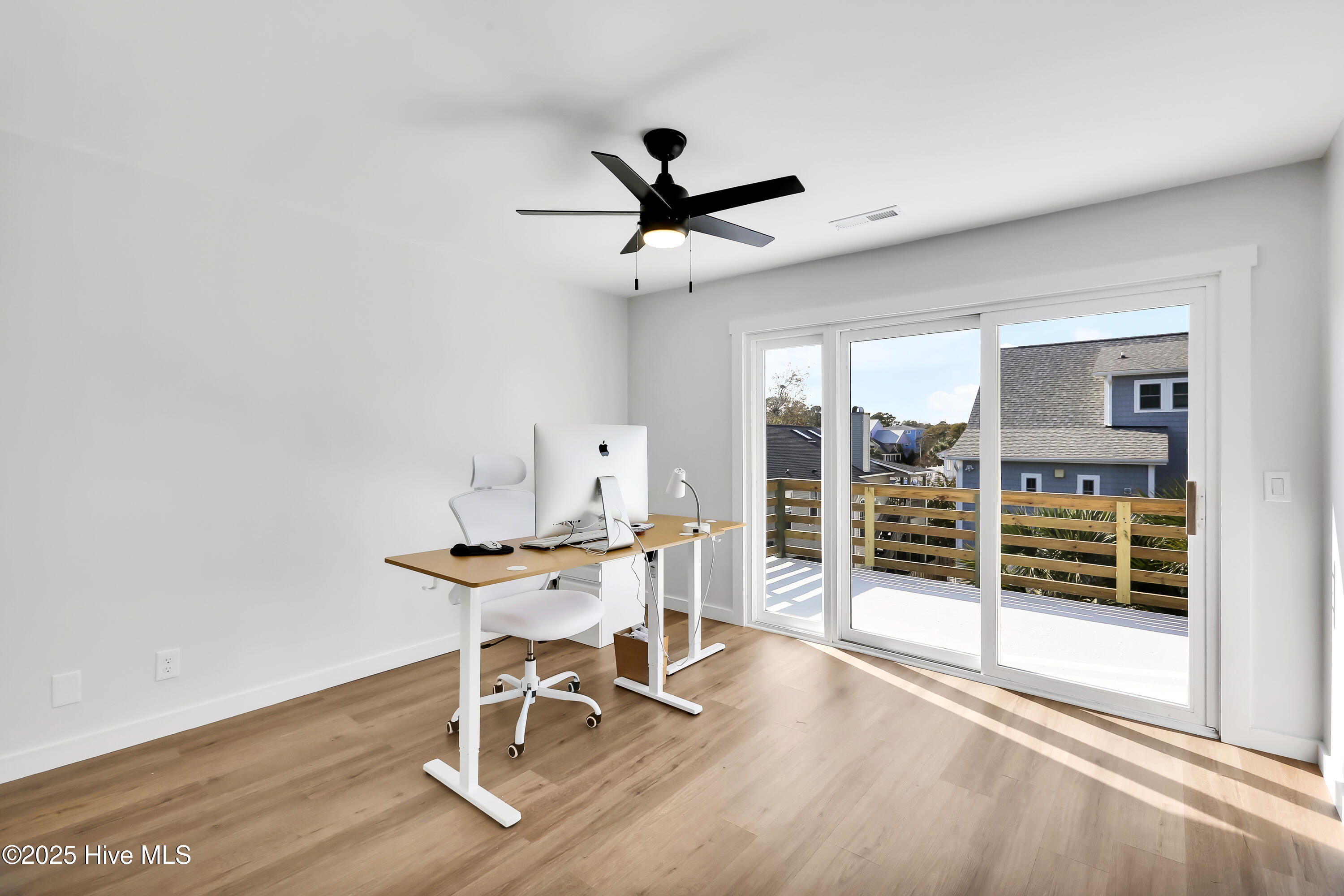 917 Riptide Lane Carolina Beach, NC 28428 - Photo 35 of 57 917RiptideLane-32