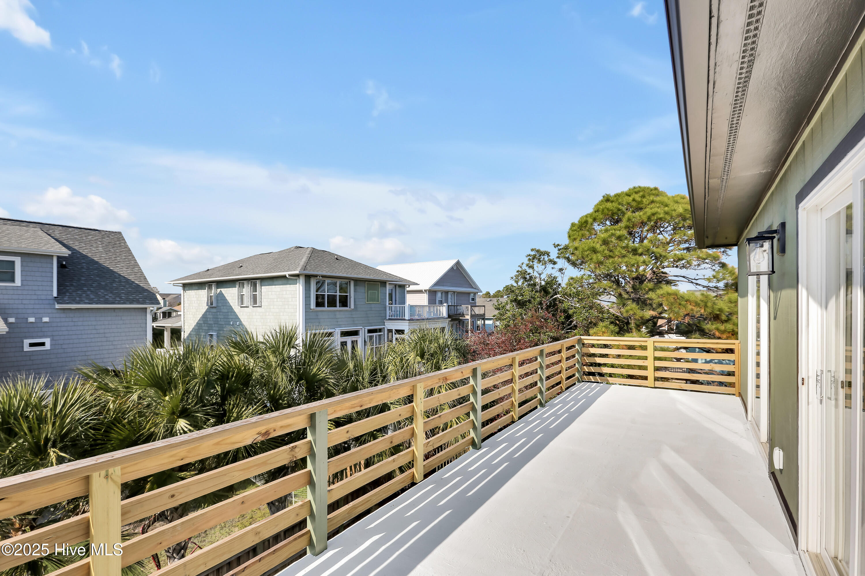 917 Riptide Lane Carolina Beach, NC 28428 - Photo 36 of 57 917RiptideLane-33