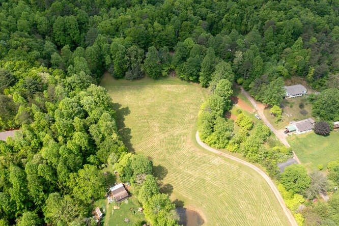 1884 Bethabara Road Hayesville, NC 28904 - Photo 8 of 41 Gallery Image 8