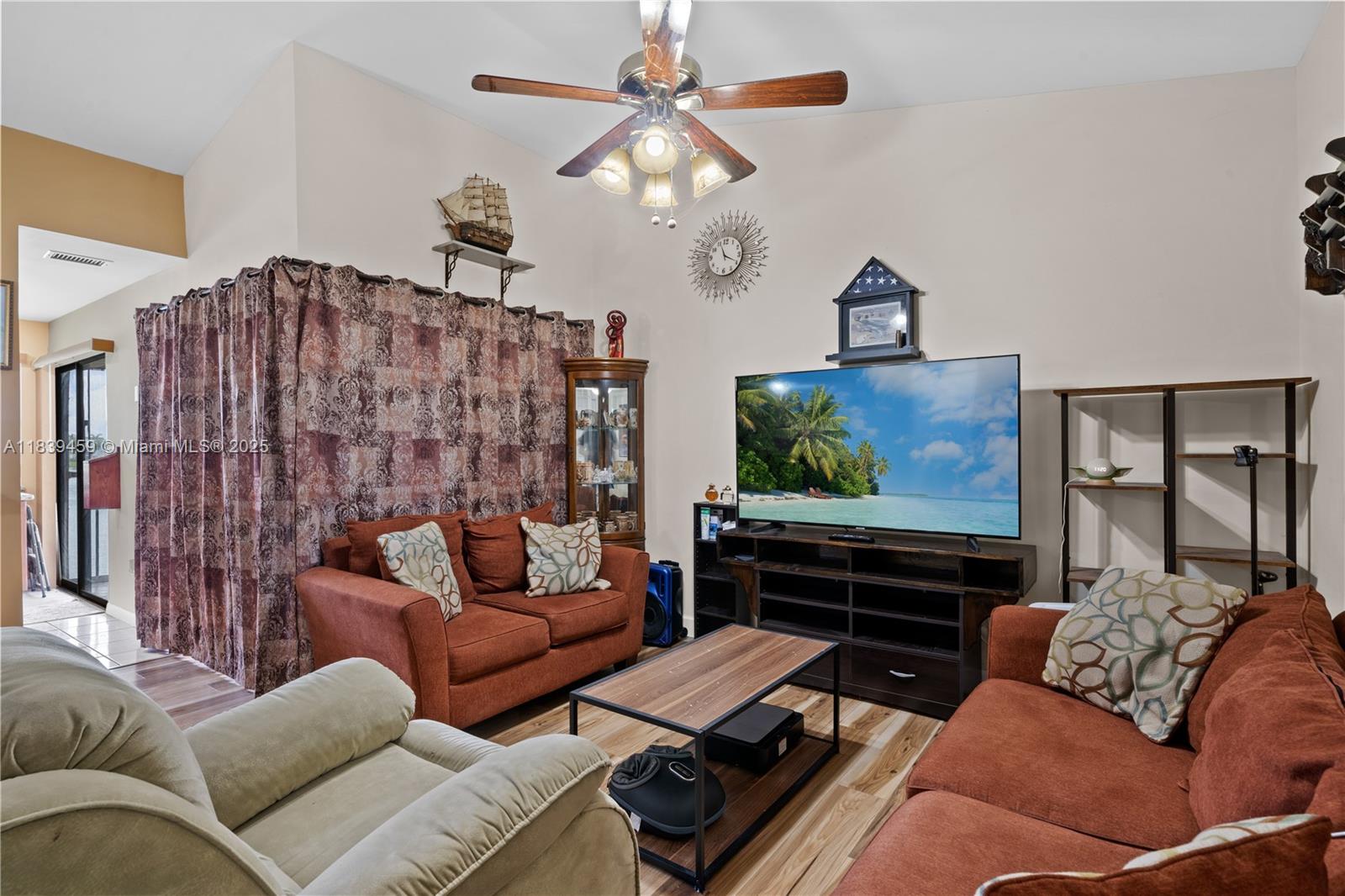 889 Hamilton Drive, Unit 889L Homestead, FL 33034 - Photo 11 of 37