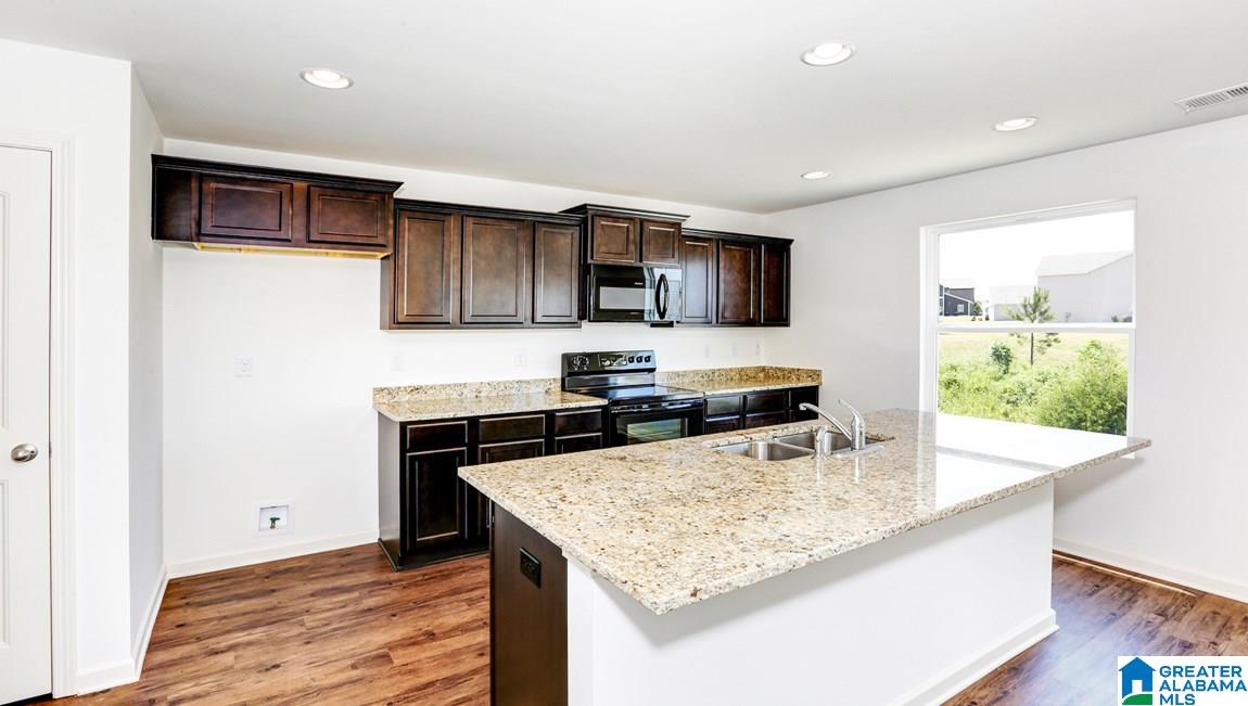 227 Leonards Court Calera, AL 35040 - Photo 4 of 10