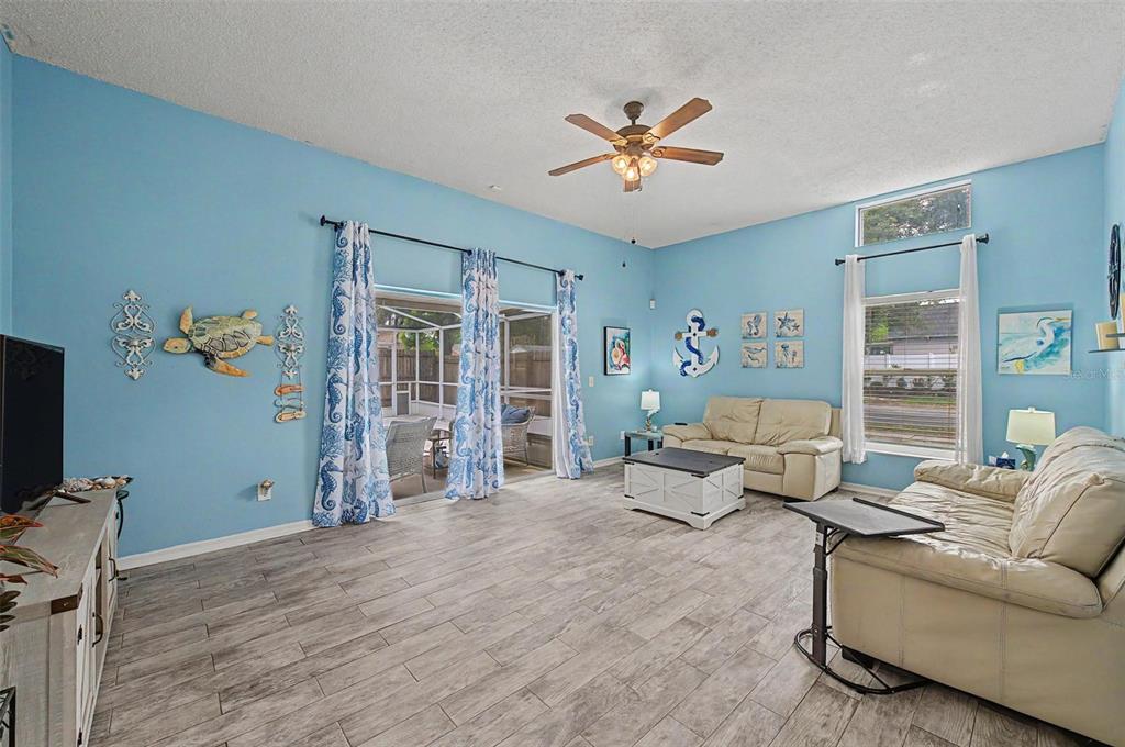 655 Sand Ridge Drive Valrico, FL 33594 - Photo 3 of 36