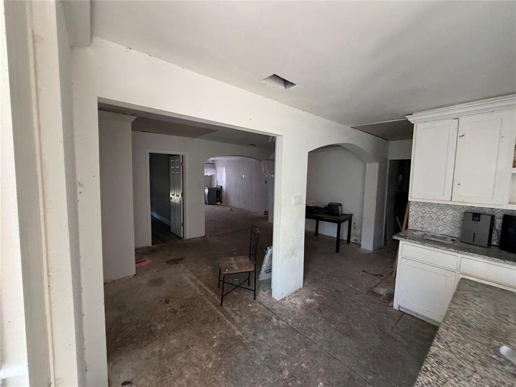 8222 Wes Hodges Road Dallas, TX 75217 - Photo 19 of 25 Gallery Image 19
