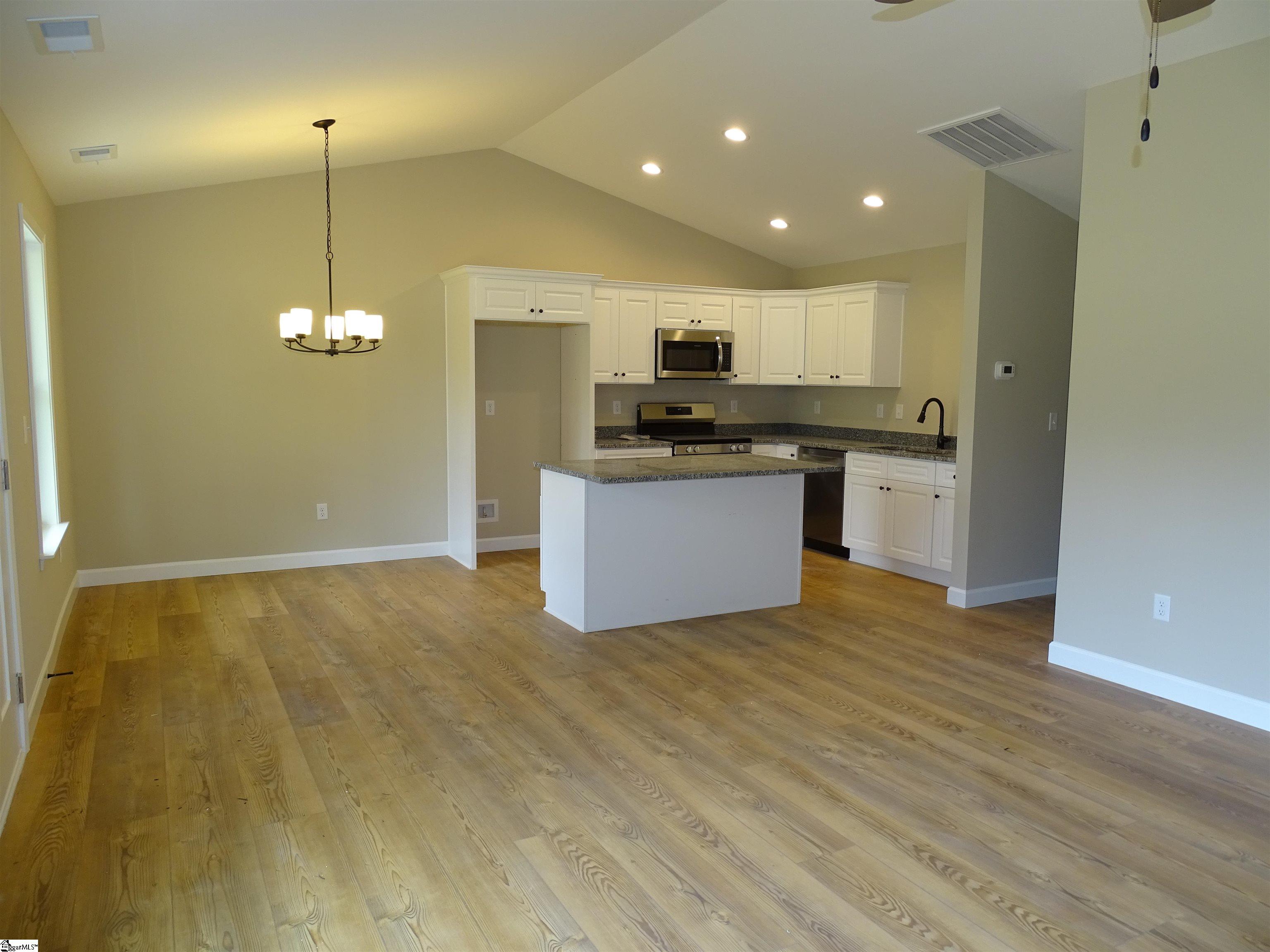 242-246 Brewton Road Spartanburg, SC 29301 - Photo 2 of 36