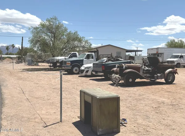 $295,000 | 263 North Gold Drive, Apache Junction, AZ 85120