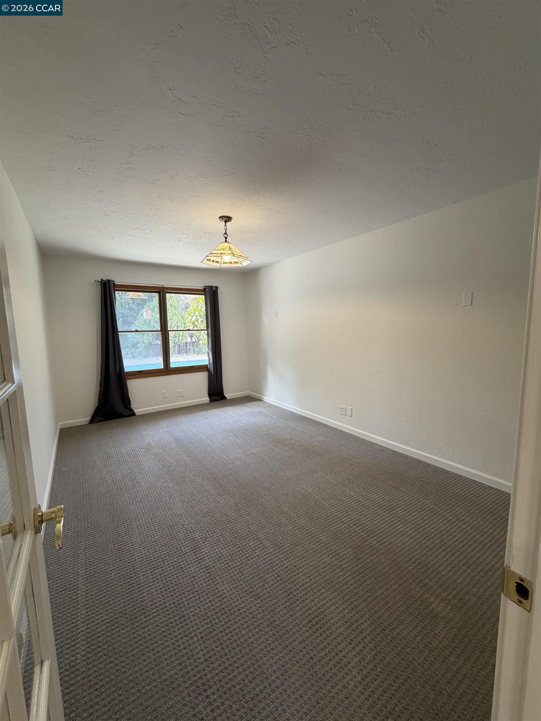 2994 Roundhill Road Alamo, CA 94507 - Photo 10 of 27