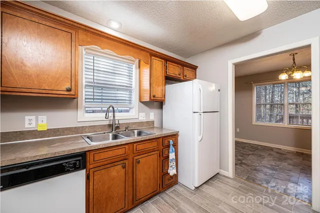 $260,000 | 818 Gemcrest Drive Northeast, Conover, NC 28613