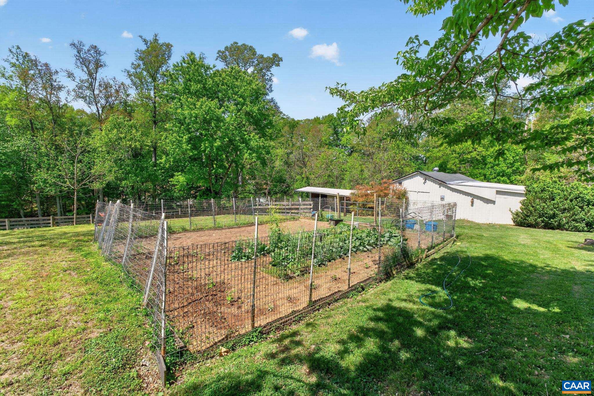 28 Ridgeway Farm Court Keswick, VA 22947 - Photo 46 of 59