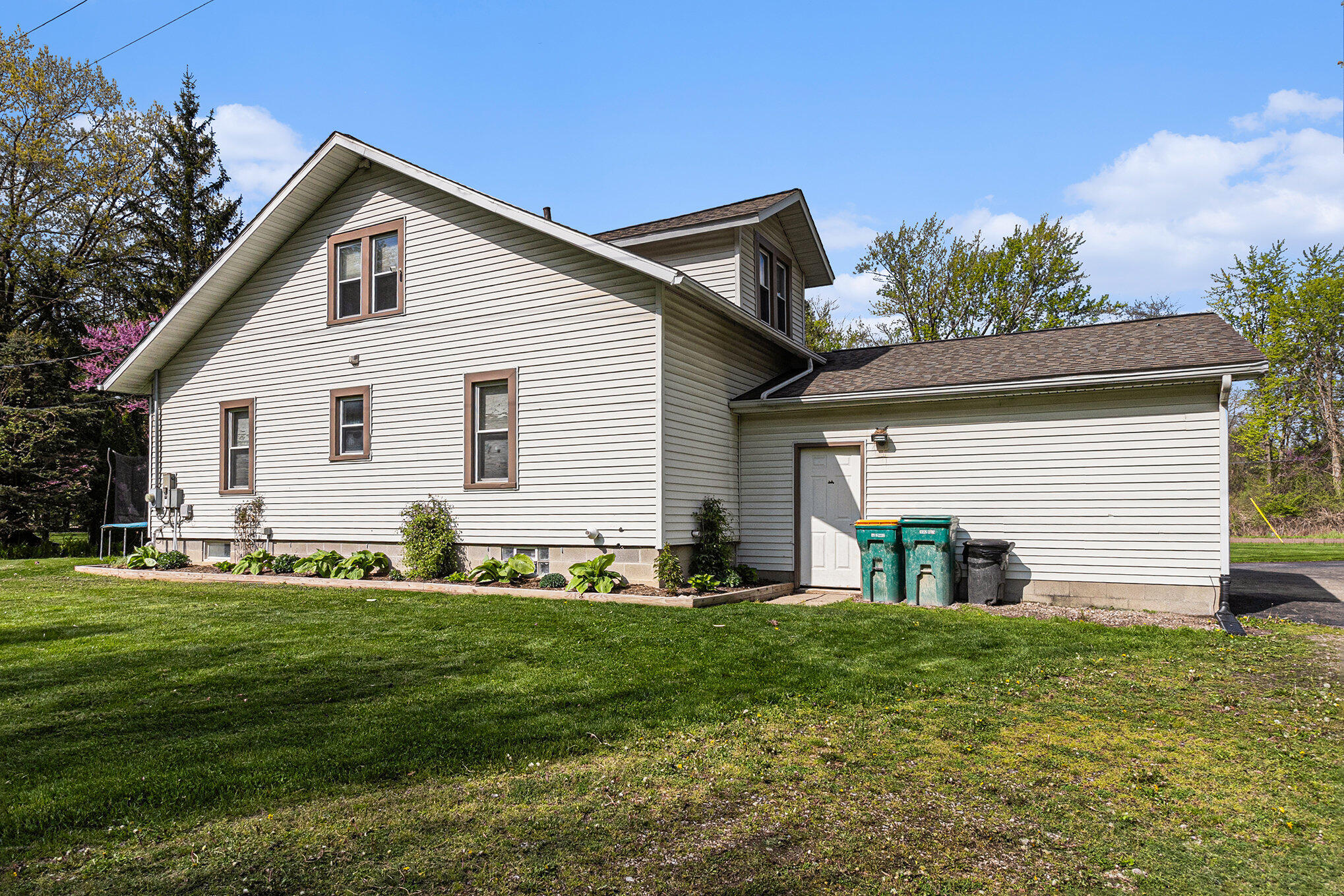 22128 Bell Road New Boston, MI 48164 - Photo 27 of 33 029_img_9149_738