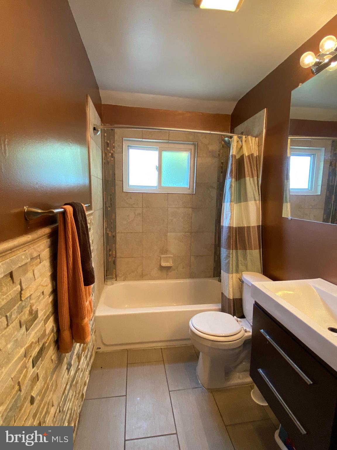 6225 Marlora Road Baltimore, MD 21239 - Photo 9 of 22