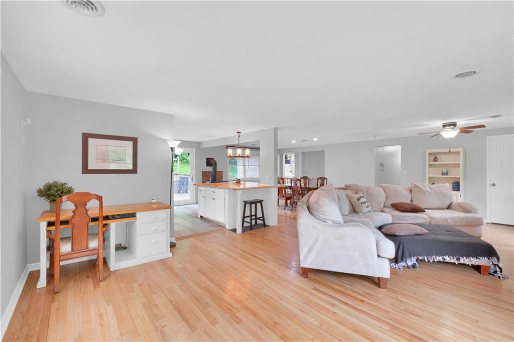 250 Beaver Road Jeannette, PA 15644 - Photo 2 of 22 Gallery Image 2